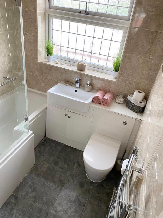 הוילה Beautiful Newly Renovated House In Rainham Essex מראה חיצוני תמונה